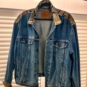 vintage Levi’s jacket for men Python accents. XXL